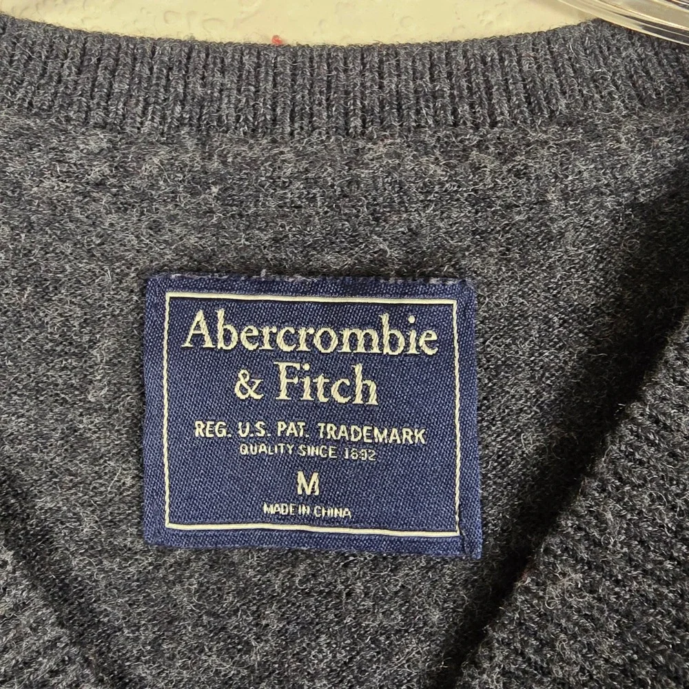 Abercrombie &‎ Fitch Merino Wool Blend V-Neck Sweater - Gray - M - Preppy Casual